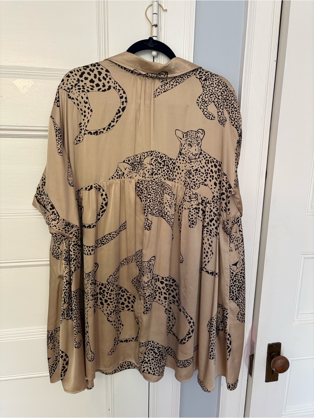 entro Beige and Black Leopard-Accent Blouse